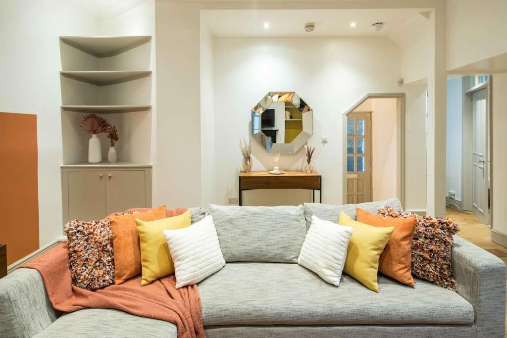 ロンドンSuperb Retreat Central Next Tubeアパートメント エクステリア 写真